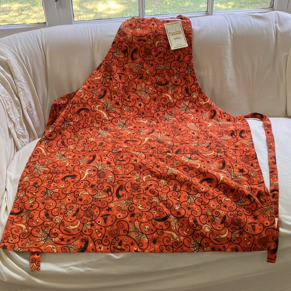 Johanna Parker Halloween Apron - Picture 9 of 9